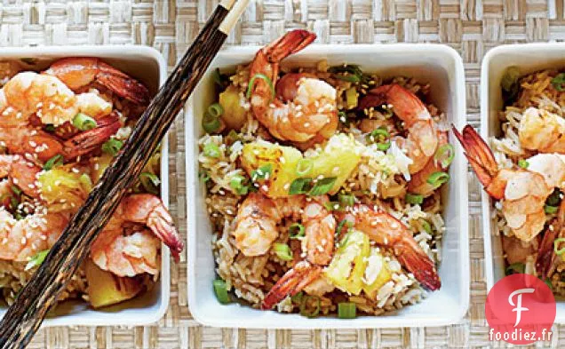 Riz Frit aux Crevettes et à l'Ananas