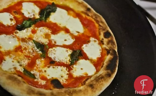 Pizza Napolitaine sans Hacker pour une cuisine à domicile