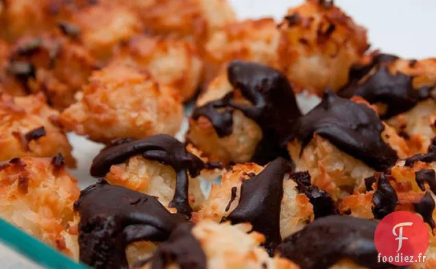 Macarons à la Noix de Coco au Caramel Salé