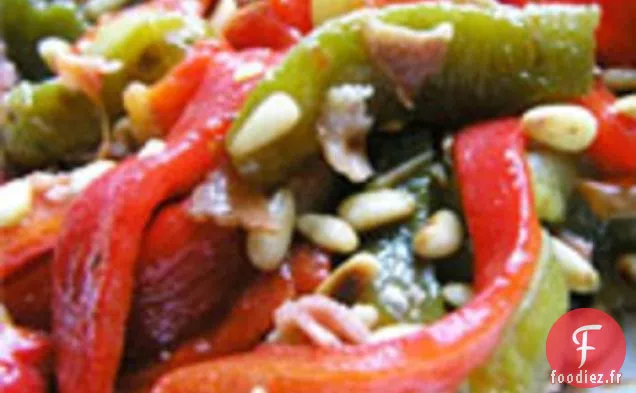 Dîner Ce soir: Salade de Poivrons Rouges Rôtis avec Vinaigrette au Bacon et Pignons de Pin