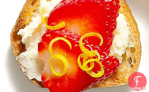 Bruschetta au Mascarpone aux Fraises