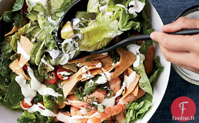 Salade Mexicaine aux Crevettes et à l'Avocat avec Chips de Tortilla