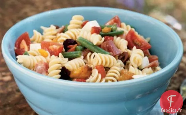 Salade de Rotini avec Vinaigrette aux Olives Kalamata