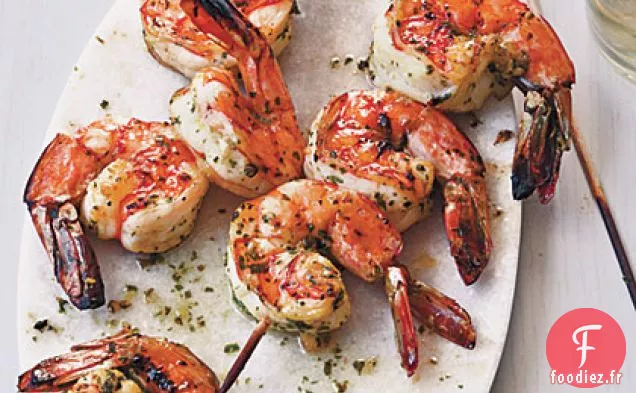 Brochettes de Crevettes Marinées aux Herbes Grillées