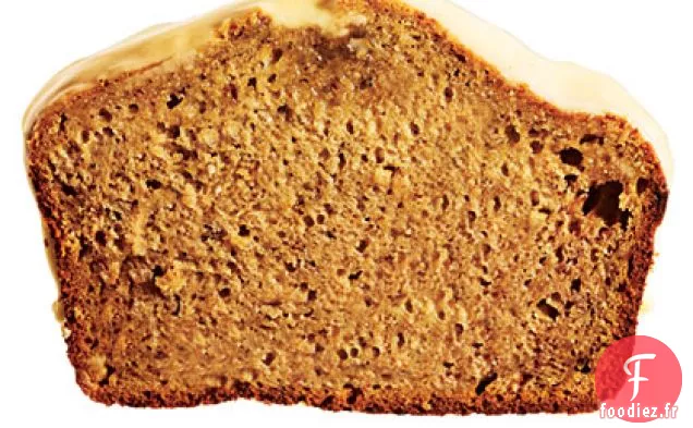 Pain aux Bananes Caramélisé avec Glaçage au Beurre Doré