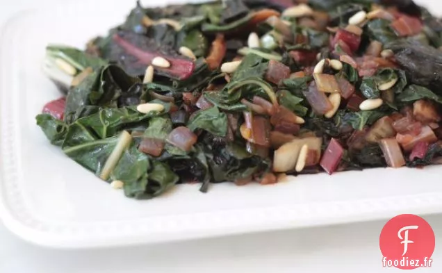 Bettes À Carde Sautées Aux Abricots Secs Et Aux Pignons De Pin