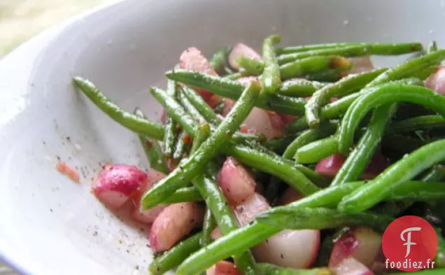Dîner ce soir: Salade de Haricots Verts et Radis Saine et Délicieuse