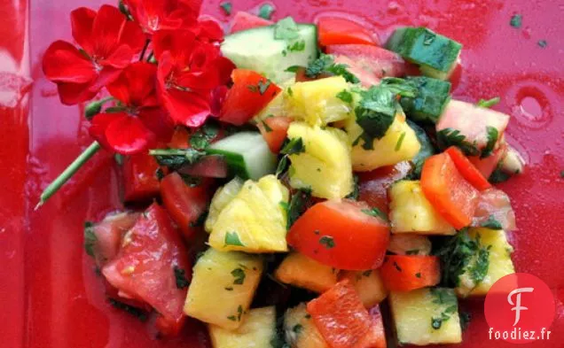 Salade de Poivrons Rouges et Concombres à l'Ananas