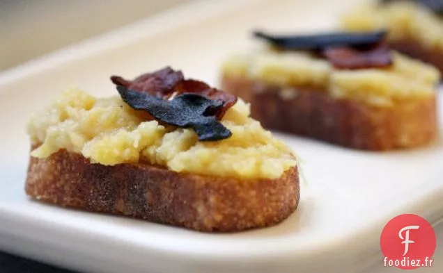 Crostini de Courge au Gland avec Bacon Croustillant et Sauge