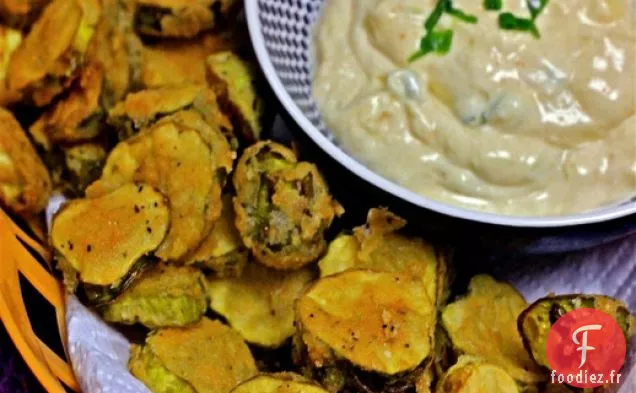 Cornichons frits avec Rémoulade Épicée