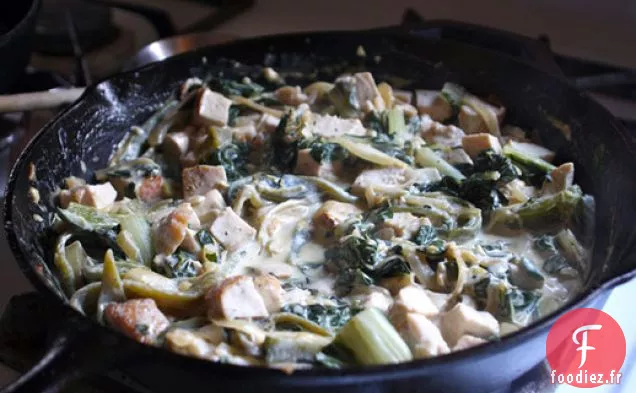 Poulet Crémeux et Légumes verts avec Poblano rôti et Oignon Caramélisé