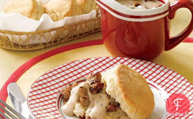 Biscuits avec Sauce à la Saucisse