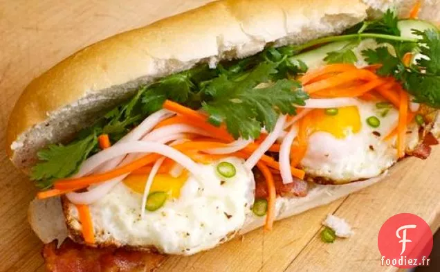 Petit Déjeuner Banh Mi