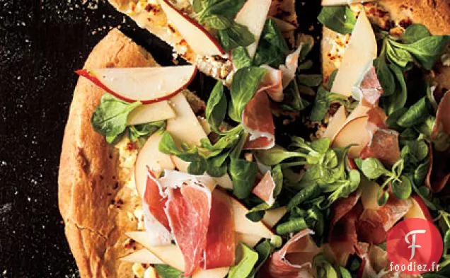 Pizza au Miel et au Blé avec Salade de Poire -Prosciutto