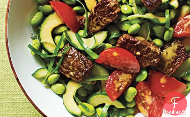 Salade Edamame avec des Morceaux de Steak Croquants