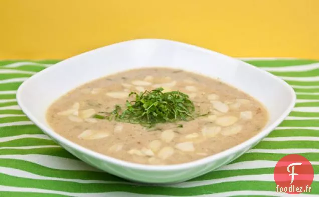 Soupe aux Amandes au Poulet Rapide et Facile
