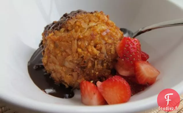 Crème Glacée Frite au Cornflake à la Noix de Coco