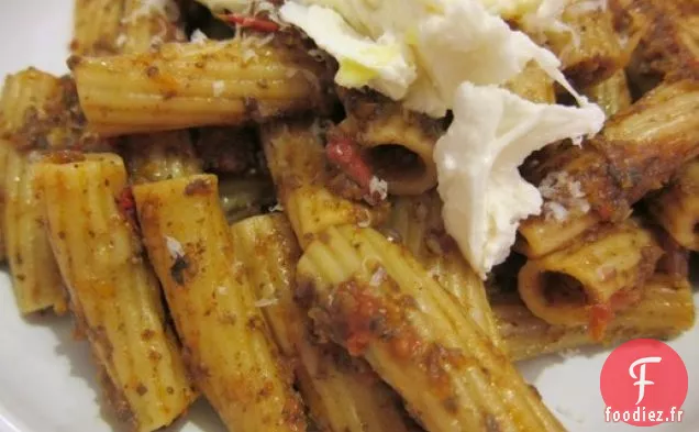 Rigatoni au Ragoût de Champignons, Mozzarella Fraîche et Truffe