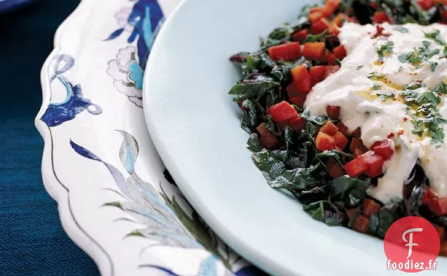 Salade de Bettes Suisses au Yogourt à l'Ail