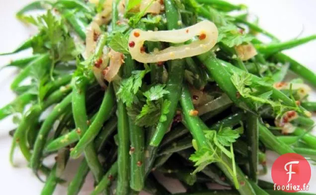 L'Ingrédient Secret (Moutarde de Dijon) : Salade Tiède de Haricots Verts aux Échalotes et Moutarde