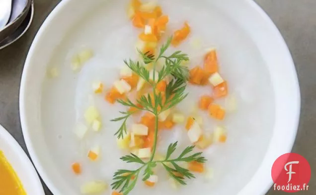 Soupe de Carottes Ivoire de Deborah Madison avec de Fins Dés de Carottes Oranges