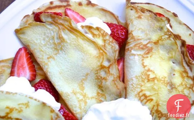 Crêpes aux Fraises et à la Crème