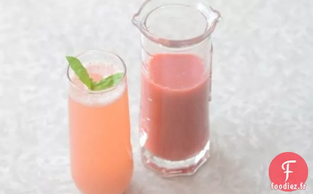 Bellini Fraise-Rhubarbe au Basilic