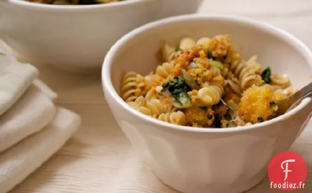 Fusilli À La Courge, Bettes À Carde, Noix Et Pangritata