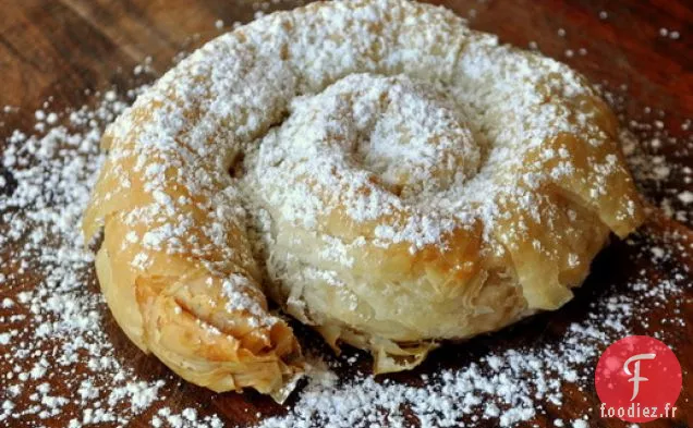 Pâtisseries Marocaines Au Phyllo Aux Amandes (Une Version De M'hanncha)