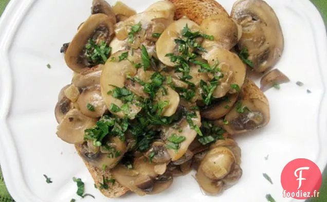 Champignons sur Pain grillé