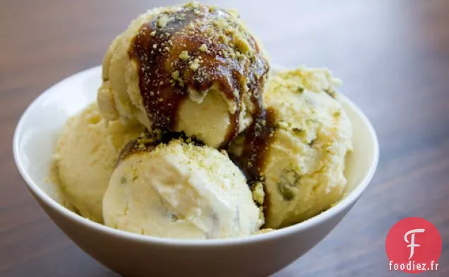 Crème Glacée Crunch au Sésame Blanc Et À la Pistache