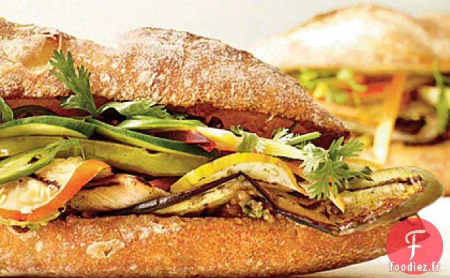 Sandwich Banh Mi Aux Aubergines Grillées
