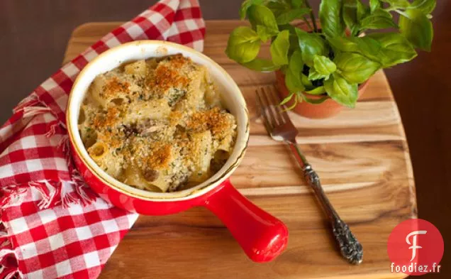 Pâtes Cuites au Four Avec Saucisse, Champignons et Mascarpone