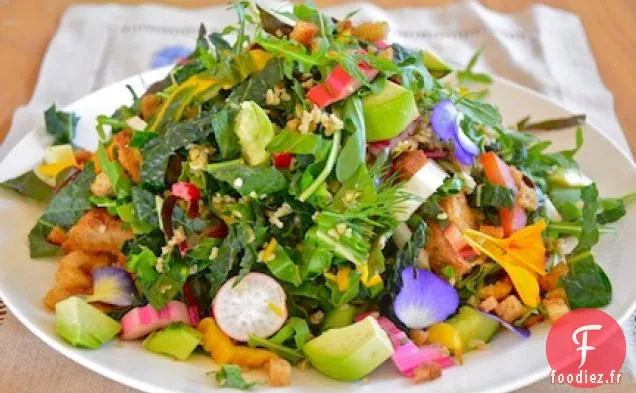 Salade De Légumes Verts Croquants Et De Céréales