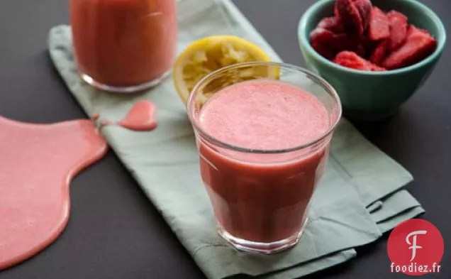 Smoothie Végétalien à la Limonade aux Fraises
