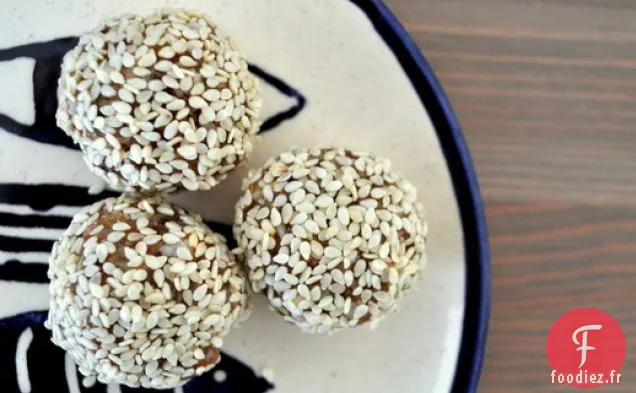 Boules de Sésame au Miel Cru