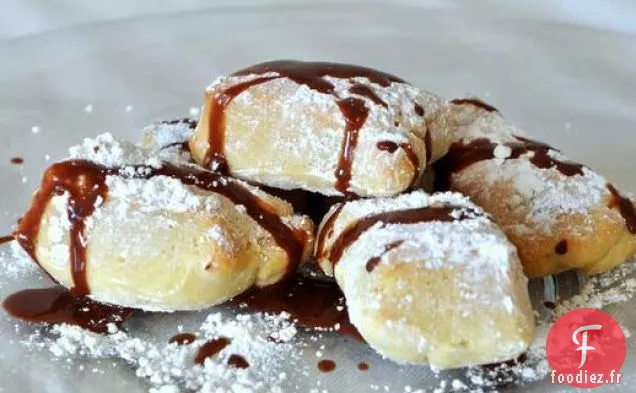 Beignets Cuits au Four avec Sauce au Café à la Chicorée