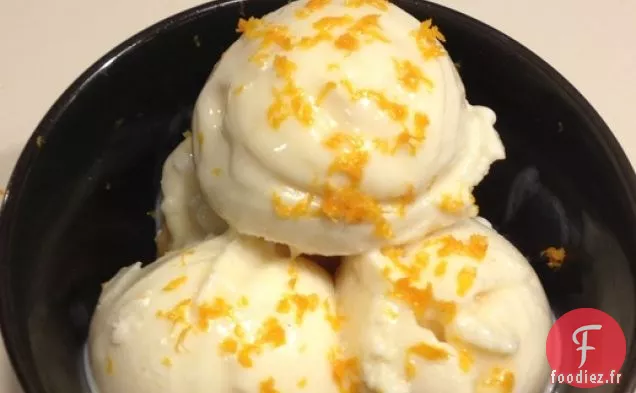 Glace au Tofu aux Amandes avec Tourbillon de Miel