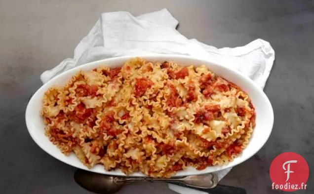 Cuisinez le Livre: Mafaldine aux Tomates Rôties, Robiola et Graines de Fenouil Écrasées