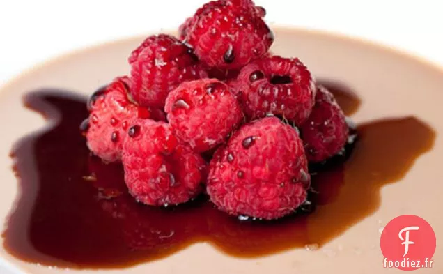 Panna Cotta au Chocolat au Lait aux Framboises et au Saba