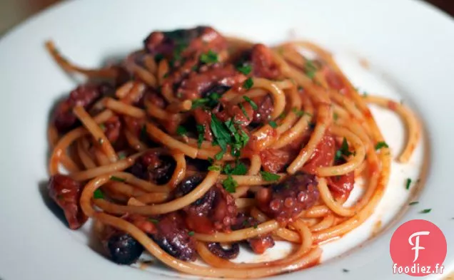 Dîner ce soir: Bucatini avec la sauce Pieuvre Épicée de Rita