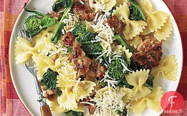 Noeuds Papillon avec Rabe de Saucisse et Brocoli