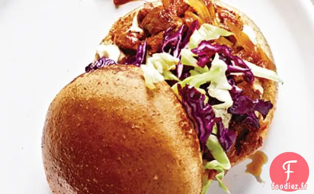Sandwichs au Fenouil, à l'Oignon et au Porc Cuits lentement au barbecue