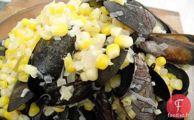 Cook the Book: Moules à l'Ail Cuites à la vapeur avec du maïs et du Xérès