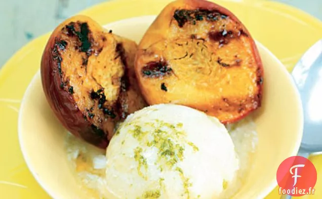Sundaes aux Pêches Grillées