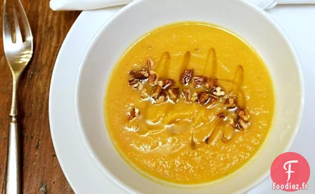 Soupe De Courge Kabocha Rôtie Et Céleri-Rave Au Sirop D'Érable Et