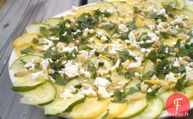 Sain et Délicieux: Carpaccio de Courgettes à la Feta et aux Pignons de Pin