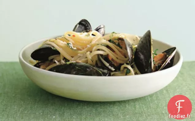 Linguine aux Moules et Herbes Fraîches