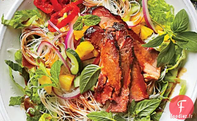 Poitrine et Nouilles de Riz avec Salsa à l'Ananas