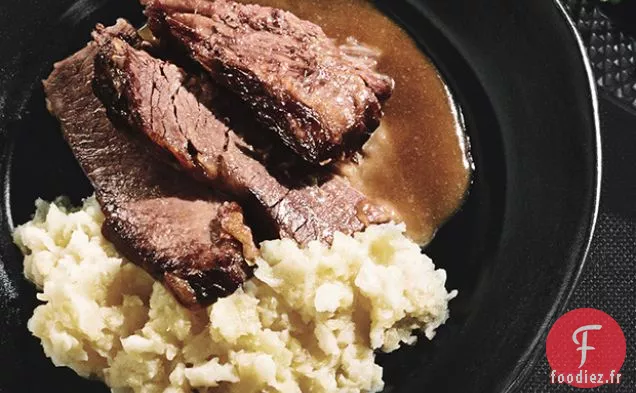 Poitrine Glacée au Raifort et Côtes Levées avec Purée de Légumes-Racines